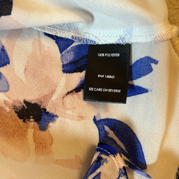 Torrid Georgette Peplum Blouse V Neck Flutter Sleeves Ivory & Blue Women Size 1X - Picture 12 of 12